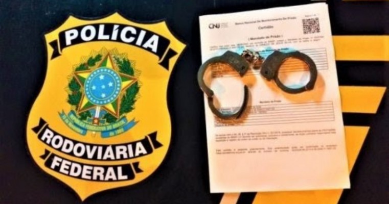 Procurado por homicídio qualificado na Bahia é preso pela PRF em Petrolina no Sertão de PE 