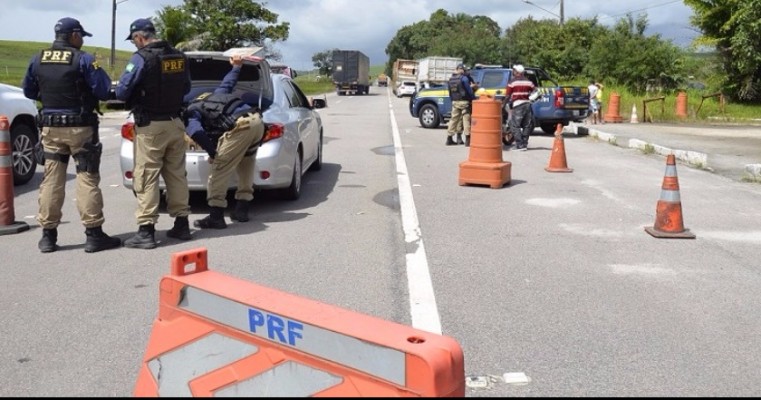 Durante o feriadão, PRF registra 66 acidentes com 7 mortes em PE; o caso mais grave foi no Sertão