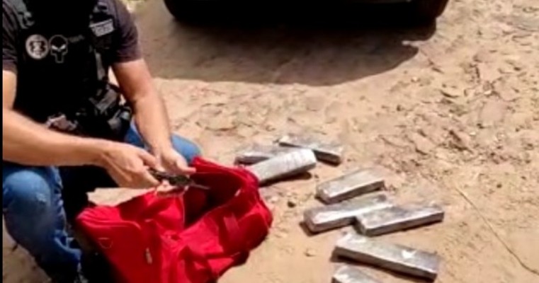 Vídeo: Polícia Civil prende indivíduo com 10 Kg de maconha e arma em Barbalha Ceará  