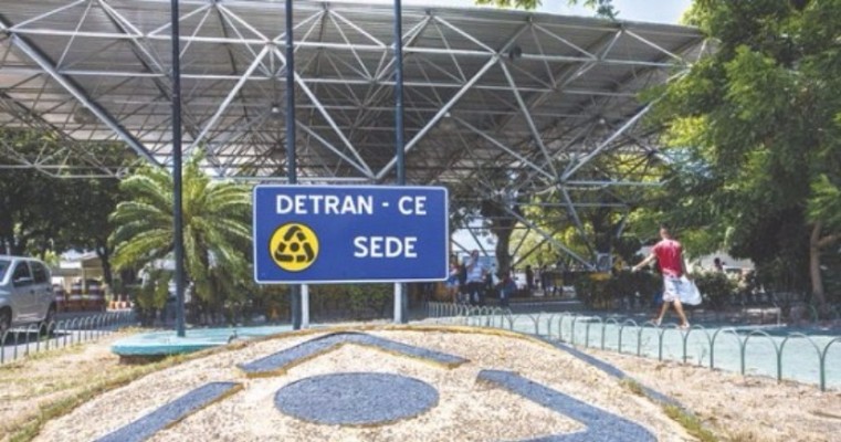 Concurso público do Detran-CE está aberto; salários iniciais chegam a R$ 3,4 mil