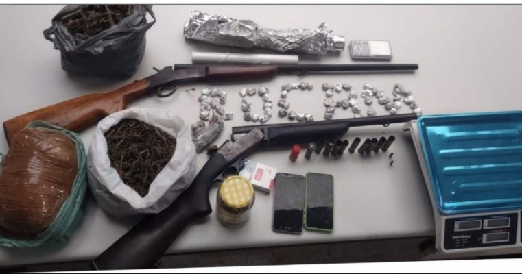 Polícia fecha "Boca de Fumo" e prende casal com maconha e armas em Belo Jardim no Agreste de PE