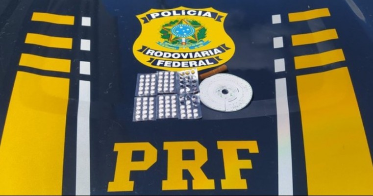 PRF apreende 71 comprimidos de “rebite” em fiscalização na BR-116, em Belém do São Francisco no Sertão de PE 