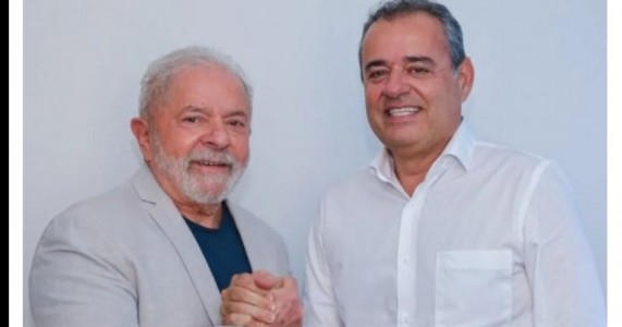  Golpista em 2016, "lulista" em 2022: quem é Danilo Cabral, candidato a governador de PE pelo PSB