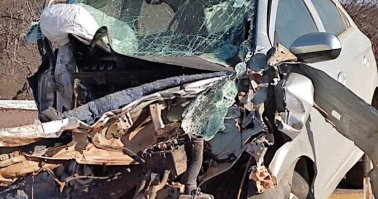 Pai de condutor ferido em acidente no Sertão afirma que condutor de carreta não prestou socorro