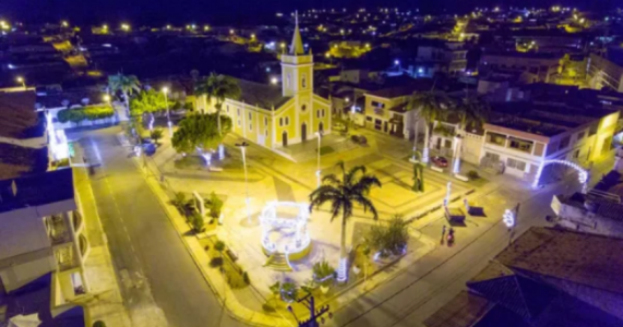 Prefeitura vai gastar R$ 155 mil com decoração natalina de Salgueiro