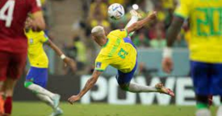 Com golaço de Richarlison, Brasil estreia na copa vencendo de 2 x 0 contra a Sérvia