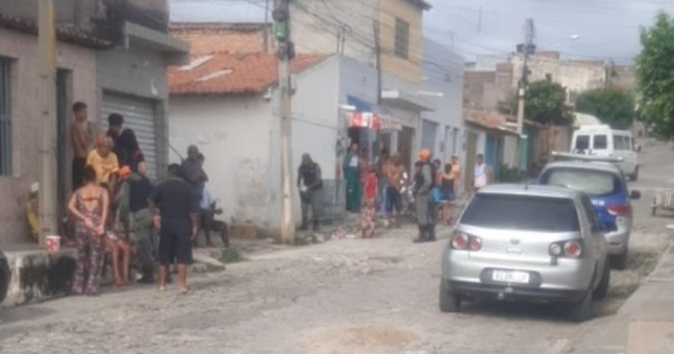 Briga generalizada acaba com quatro pessoas sendo esfaqueado em Salgueiro no Sertão de PE