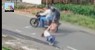 Mulher segura bolsa durante assalto e é arrastada por moto; Assista