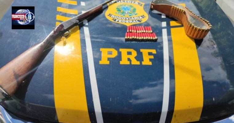 PRF prende indivíduo com espingarda e várias munições em Petrolândia no Sertão de PE 