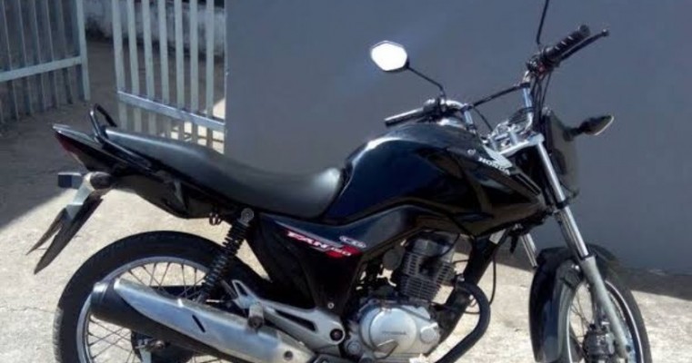 Homem compra moto roubada em loja de São José do Belmonte-PE e é detido pela Polícia Militar 