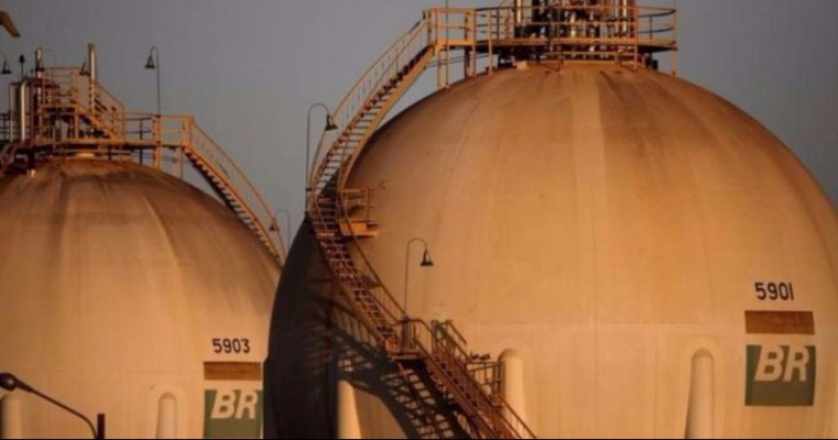 Petrobras eleva preço do botijão de gás em 12,9% a partir desta quarta