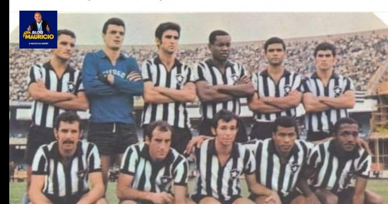 BOTAFOGO 1968 Botafogo, no Morumbi, em 1968. Em pé: Mura, Cao, Zé Carlos, Leônidas, Valtencir 