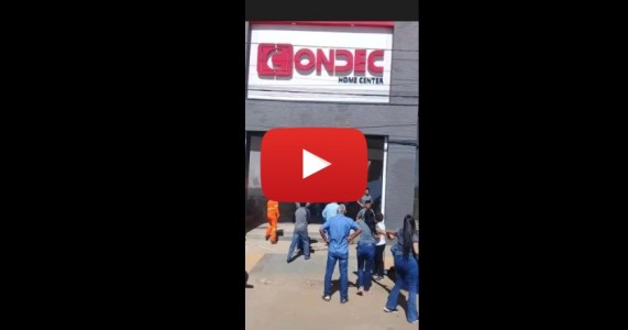 Juazeiro-BA: Teto da empresa Condec desaba nesta terça-feira (30)
