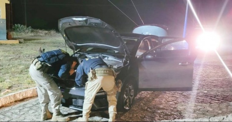 Carro roubado em Salvador é recuperado pela PRF em Cabrobó no Sertão de PE 