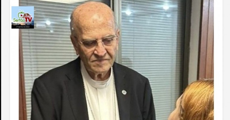 Dom Paulo tem muitos valores e conhece bem a história da arquidiocese”, comenta Dom Fernando Saburido