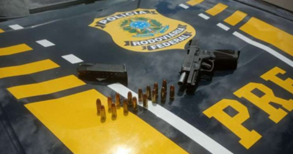 Em Floresta, PRF prende caminhoneiro com uma Pistola Cal. 9mm e 16 munições