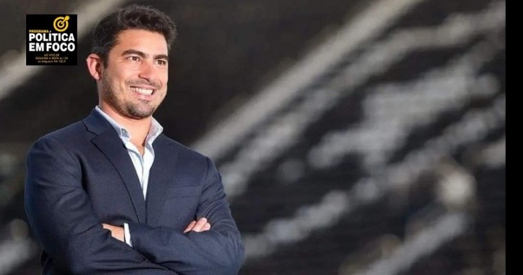 CEO do Botafogo responde acusações de ex-presidente do Corinthians. Alvinegro entra em campo nesta quarta-feira