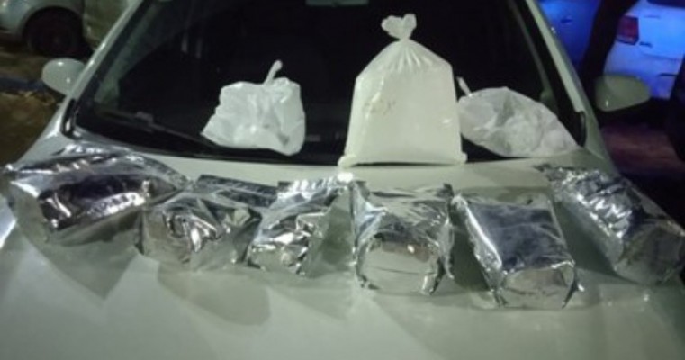 PRF e PMBA prende casal com 15 kg de cocaína na BR 407 em Juazeiro no Sertão da Bahia
