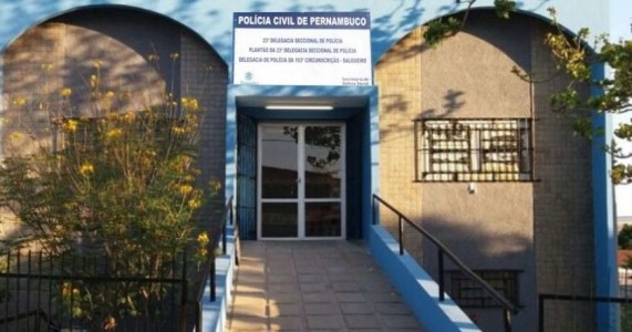 Salgueiro – Mulher é presa após ser flagrada furtando em estabelecimento comercial