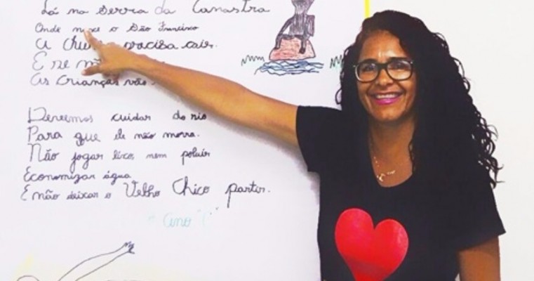 PROFESSORA DA REDE MUNICIPAL DE PETROLINA É DESTAQUE NA FASE ESTADUAL DO PRÊMIO 'PROFESSORES DO BRASIL'