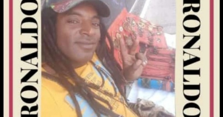 Desaparecido: Ronaldo, vendedor de artesanato, visto pela última vez em Irecê Bahia.