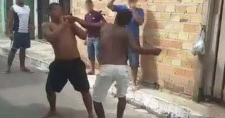 Briga por "ciúmes da mulher" no bairro Itamarati em Salgueiro termina na delegacia com homens detidos.