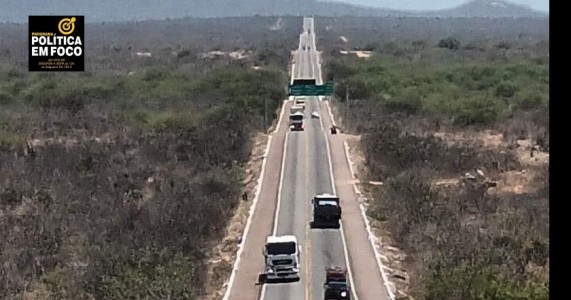 BR 116 SAINDO DO TREVO DO IBO PARA SALGUEIRO ESTE É O CENÁRIO NO SERTÃO DE PERNAMBUCO