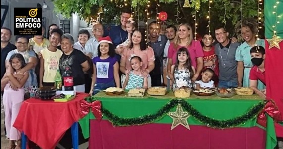 Confraternização de Natal  casa Mãe da Comunidade Mãe da Vitória.. momento de alegria e fraternidade entre os irmãos..