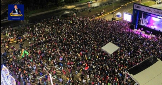 JABOATÃO INICIA 2024 COM CELEBRAÇÃO DE FÉ E LOUVOR