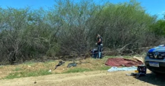 Corpo esquartejado é encontrado em rodovia no município de Afogados