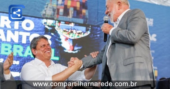 Tarcísio de Freitas recebe pedido inusitado em evento com Lula; Saiba qual