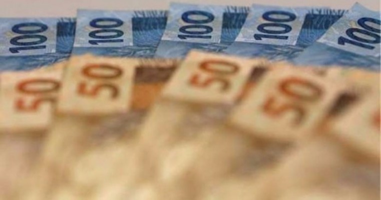 Governo revê orçamento para 2018 e salário mínimo cai para R$ 965