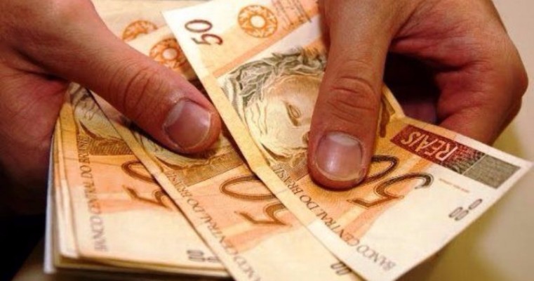 Governo revê de R$ 969 para R$ 965 previsão para o salário mínimo de 2018