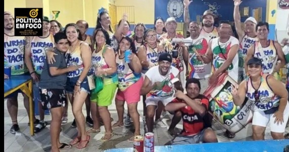 Tradição e Alegria: Turma do Tacho Completa 43 Anos de História no Carnaval de Petrolândia