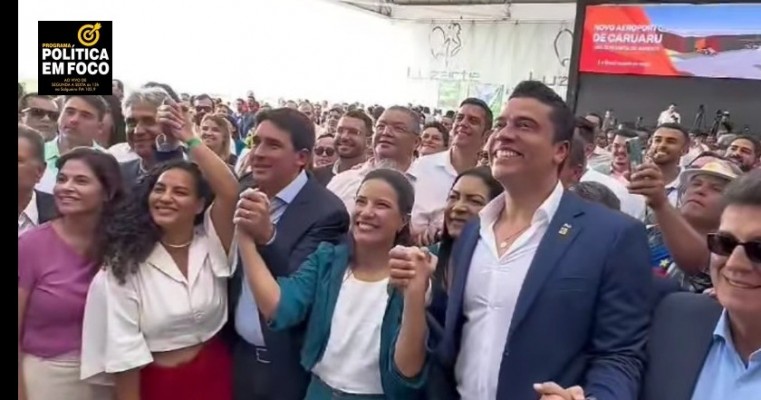 A governadora Raquel Lyra aproveitou a presença de quase 30 prefeitos do Agreste para afirmar que 2024 será “O ANO DO SIM”