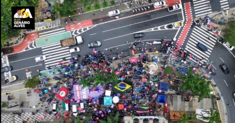 PT e esquerda reúnem de 1.000 a 1.350 pessoas em São Paulo