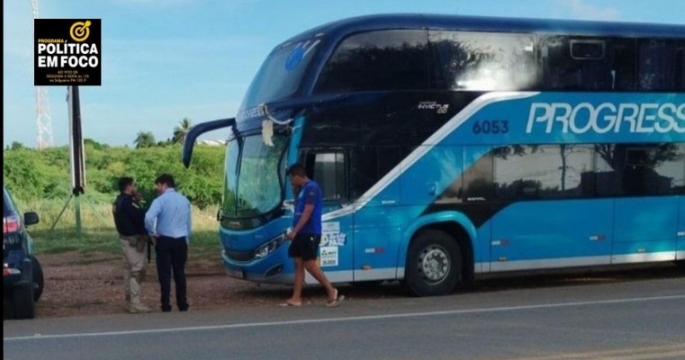 ACIDENTE ENVOLVENDO ÔNIBUS DA PROGRESSO E CAMINHÃO É REGISTRADO ENTRE LAGOA GRANDE E IZACOLÂNDIA