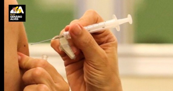AstraZeneca retira vacina contra covid após admitir efeito adverso raro