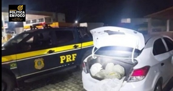 Polícia apreende carro com mais de 10 kg de maconha entre Arcoverde e Pesqueira