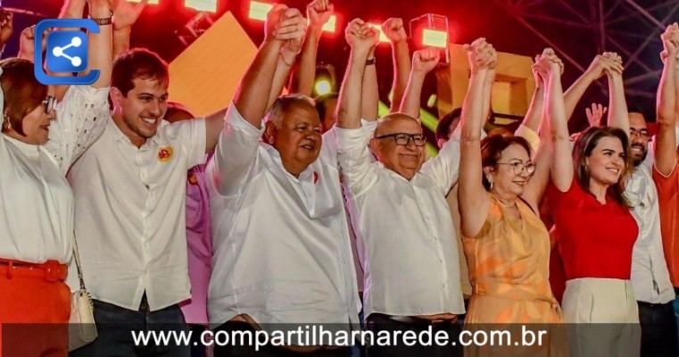 Ao lado de Pedro Campos e Marília Arraes, Dr. Marcones e Dr. Cacau realizam caminhada no bairro da Cohab nesta sexta-feira