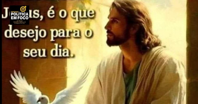 Naquele tempo, 18 quando Jesus andava à beira do mar da Galileia, viu dois irmãos: Simão, chamado Pedro,