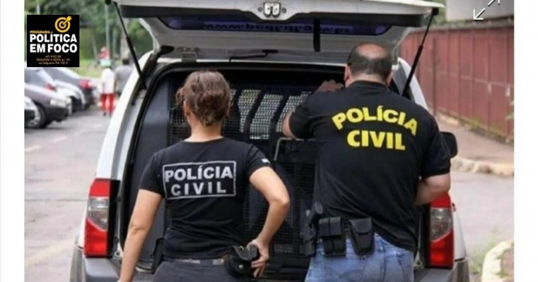 Mulher é presa suspeita de agredir a própria filha e a avó com cabo de vassoura