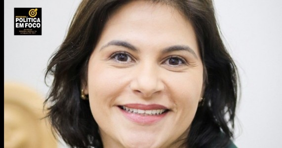 GOVERNADORA EM EXERCÍCIO PRISCILA KRAUSE PARTICIPA DA POSSE DA NOVA DIRETORIA DA AMUPE