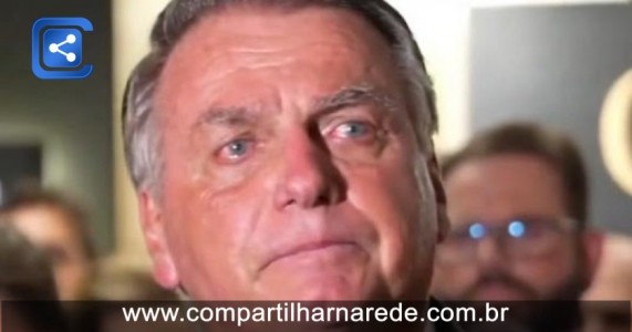 Jair Bolsonaro chora ao falar sobre decisão de Eduardo Bolsonaro permanecer nos EUA