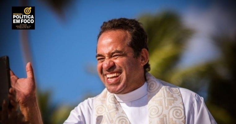 PADRE ARLINDO DE TAMANDARÉ TRAZ SUA ALEGRIA E ESPIRITUALIDADE A FESTA DA DIVINA MISERICÓRDIA