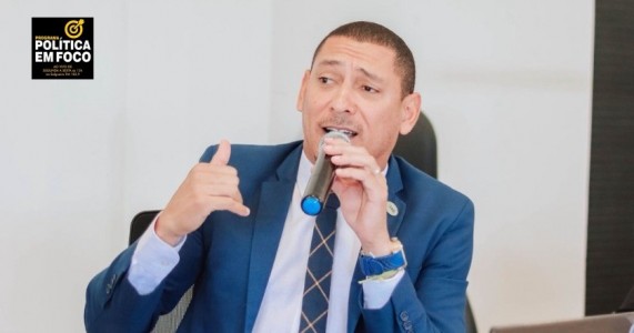 Vereador Mariano Barros exalta trabalho social de Mana.