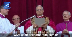 Em primeiro discurso, papa Leão XIV agradece Francisco, pede diálogo e paz