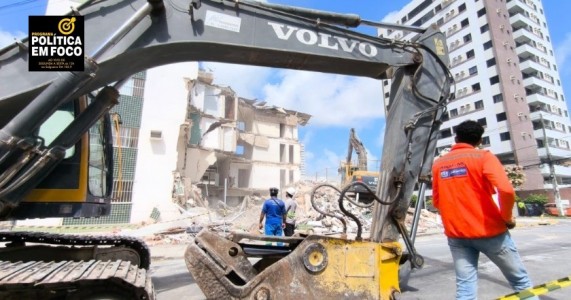 Prefeitura do Jaboatão dos Guararapes inicia demolição do edifício Kátia Melo, em Piedade