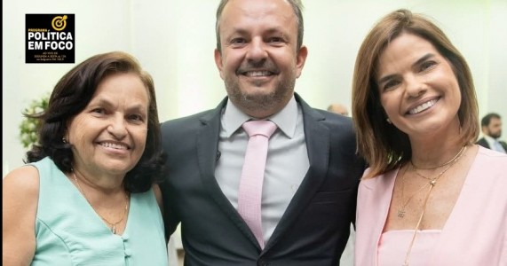 FABIO LISANDRO : Duas mães. Dois amores. Dois alicerces da minha vida.