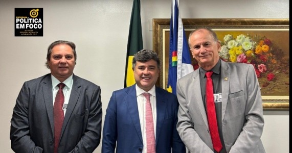Eduardo da Fonte e prefeito Orlando Jorge firmam compromisso para levar Casa Azul a Limoeiro